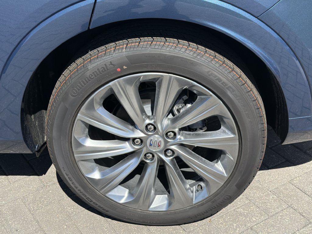 New 2026 Buick Envista Sport Touring FWD image 32