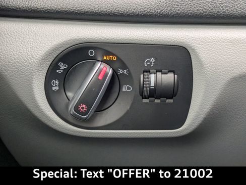 Used 2017 Audi Q3 2.0T Premium w/ Convenience Package image 27