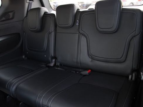 Certified 2025 Nissan Armada PRO-4X AWD/4WD image 28
