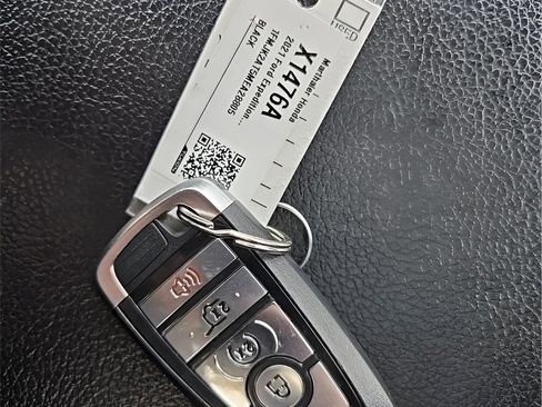 Used 2021 Ford Expedition Max Limited image 29