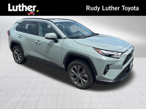 Certified 2022 Toyota RAV4 XLE Premium AWD/4WD image 1