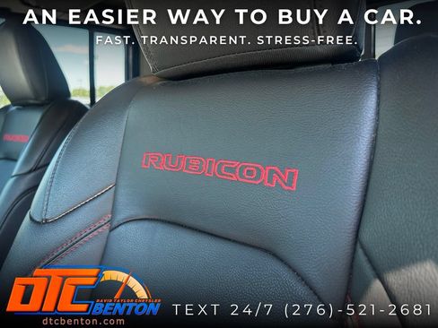 Used 2023 Jeep Gladiator Rubicon w/ LED Lighting Group AWD/4WD image 10