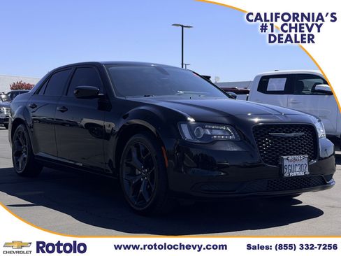 Used 2023 Chrysler 300 Touring w/ Sport Appearance Package RWD image 1