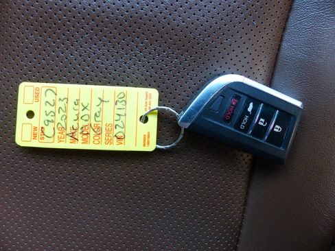 Used 2023 Acura MDX SH AWD w/Tech 4dr SUV w/Techno image 47