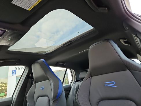 New 2026 Volkswagen Golf image 12