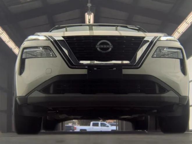 Used 2023 Nissan Rogue SV AWD/4WD image 6