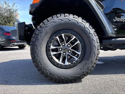 Used 2024 Jeep Wrangler Unlimited Rubicon 392 image 35