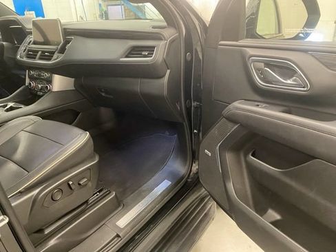 Used 2024 GMC Yukon SLT w/ SLT Luxury Package AWD/4WD image 21