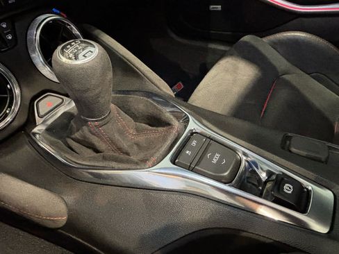 Certified 2022 Chevrolet Camaro ZL1 RWD image 18