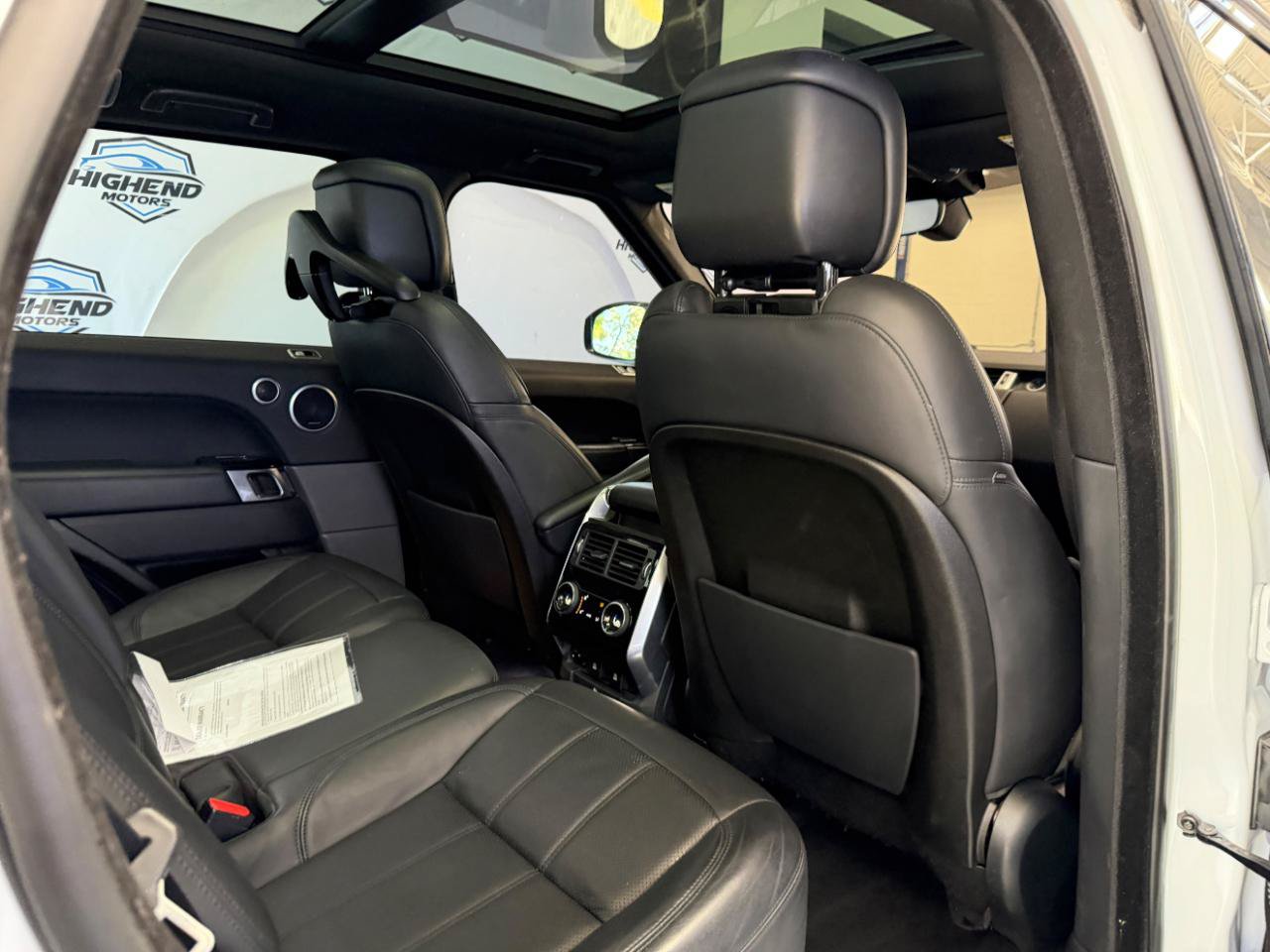 Used 2019 Land Rover Range Rover Sport HSE AWD/4WD image 22