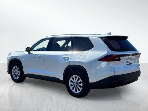 Certified 2025 Toyota Grand Highlander AWD image 4
