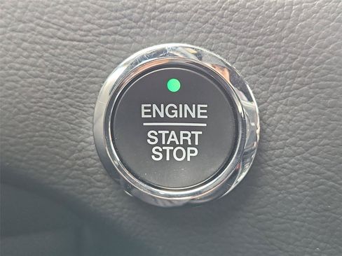 Used 2020 Ford Edge ST-Line FWD image 16