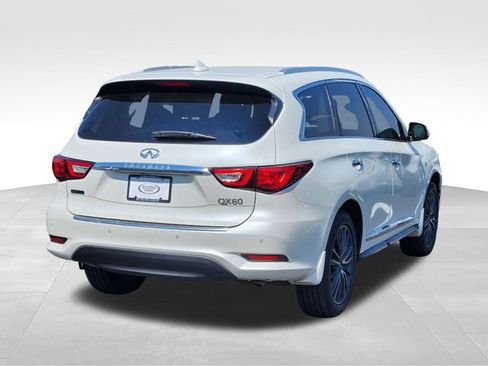 Used 2016 INFINITI QX60 Luxe w/ Premium Plus Package AWD/4WD image 5