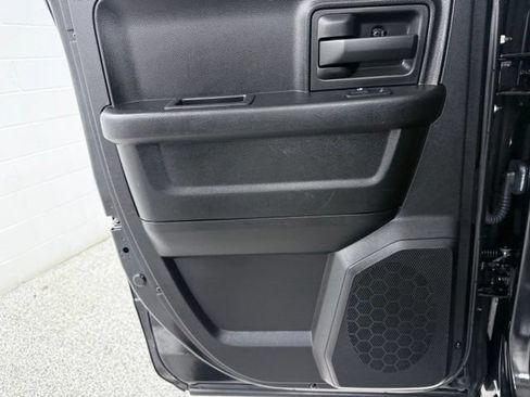 Used 2019 RAM 1500 Express AWD/4WD image 23