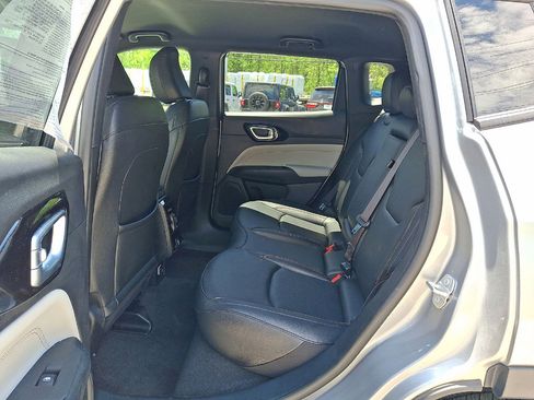 Certified 2024 Jeep Compass Limited AWD/4WD image 20