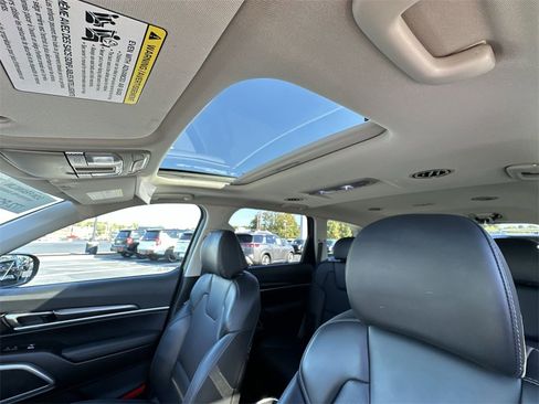 Used 2024 Kia Telluride S w/ S Sunroof Package image 22