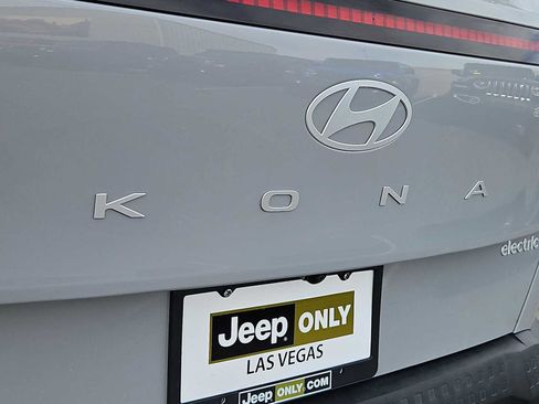 Used 2024 Hyundai Kona SEL image 12