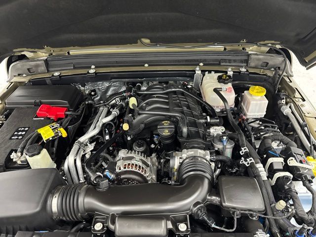 Used 2026 Jeep Gladiator Mojave AWD/4WD image 38