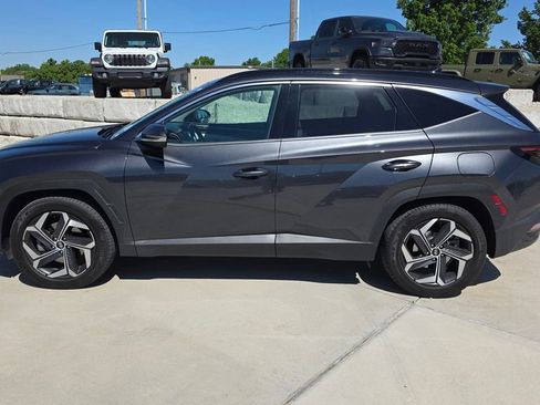 Used 2022 Hyundai Tucson Limited FWD image 2