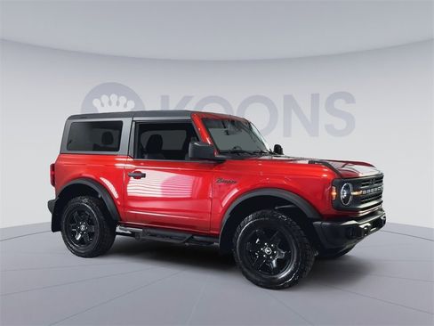 Used 2023 Ford Bronco Black Diamond image 2