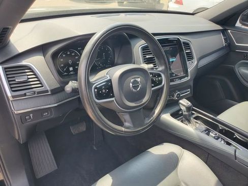 Used 2020 Volvo XC90 T6 Momentum w/ Protection Package AWD/4WD image 17