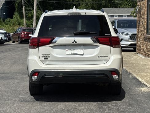 Used 2019 Mitsubishi Outlander LE AWD/4WD image 4