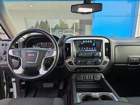 Used 2017 GMC Sierra 1500 SLE w/ Suspension Package, Off-Road AWD/4WD image 12