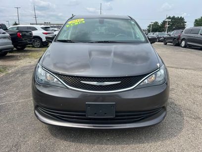 Used 2018 Chrysler Pacifica LX