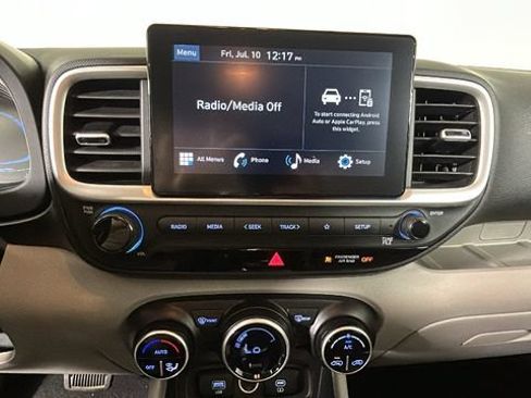 Certified 2023 Hyundai Venue SEL FWD image 22