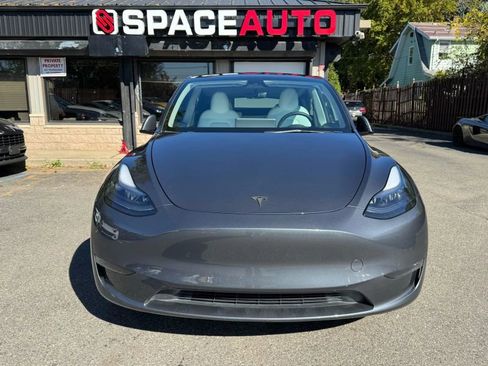 Used 2023 Tesla Model Y Long Range image 2
