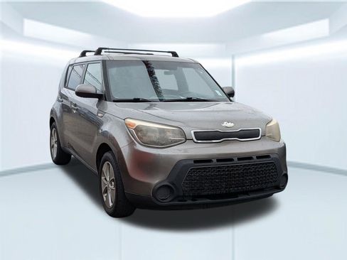 Used 2014 Kia Soul FWD image 6