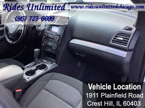 Used 2017 Ford Explorer XLT FWD image 35
