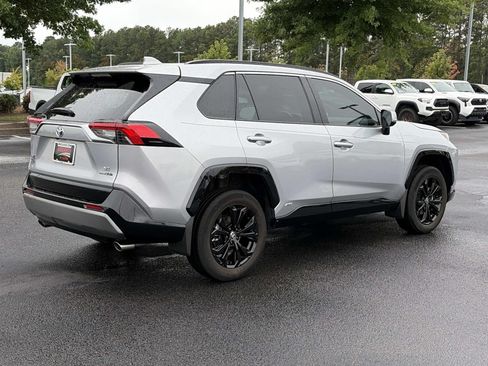 Used 2024 Toyota RAV4 SE AWD/4WD image 6