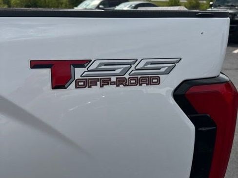 Used 2023 Toyota Tundra SR5 AWD/4WD image 4