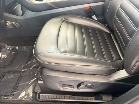 Used 2021 Ford Edge SEL w/ Convenience Package FWD image 14