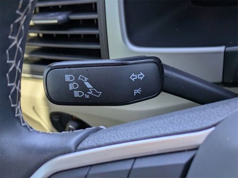 Used 2022 Volkswagen Atlas SE image 37