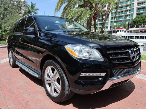 Used 2015 Mercedes-Benz ML 250 BlueTEC 4MATIC image 17