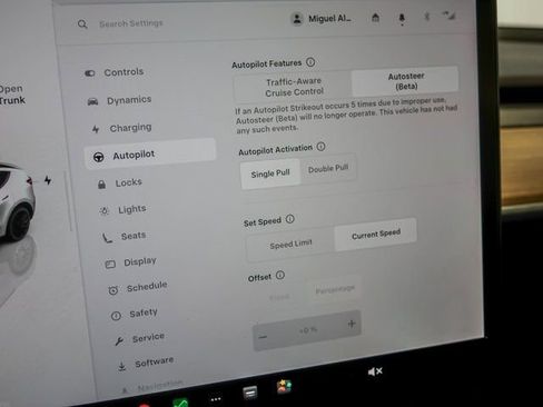 Used 2023 Tesla Model Y Long Range image 30