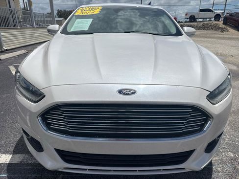 Used 2014 Ford Fusion SE w/ Equipment Group 202A FWD image 8
