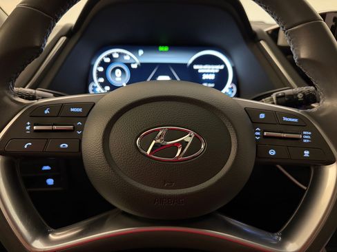 Used 2023 Hyundai Sonata SEL w/ Convenience Package FWD image 18