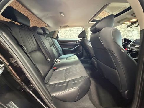 Used 2018 Honda Accord EX-L image 11