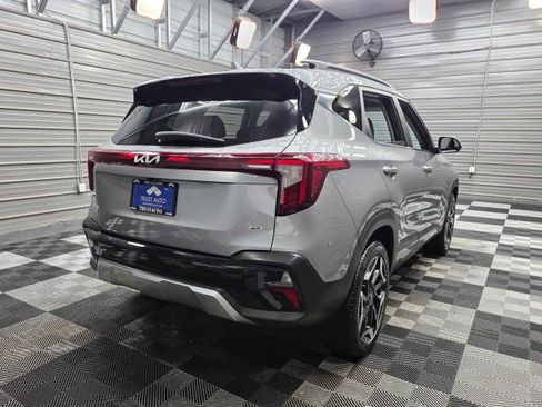 Used 2025 Kia Seltos SX AWD/4WD image 5