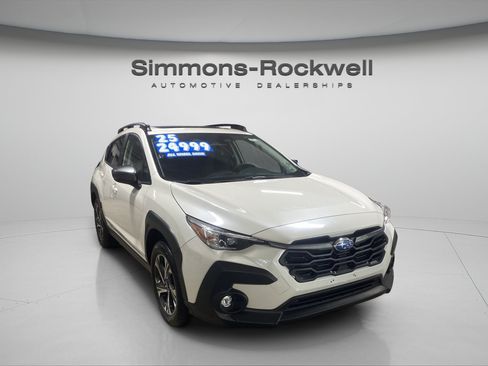 Used 2025 Subaru Crosstrek 2.5i Premium AWD/4WD image 7