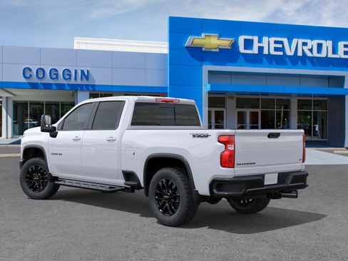 New 2026 Chevrolet Silverado 2500 LT w/ Trail Boss Package AWD/4WD image 3