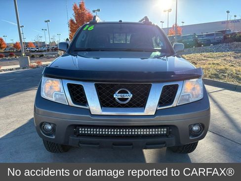 Used 2016 Nissan Frontier PRO-4X image 2