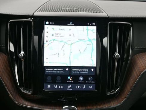 Used 2023 Volvo XC60 B5 Ultimate w/ Climate Package FWD image 15
