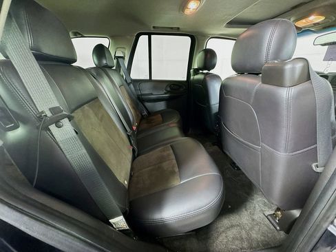 Used 2008 Chevrolet TrailBlazer SS w/ Sun And 6-Disc Cd Package image 30