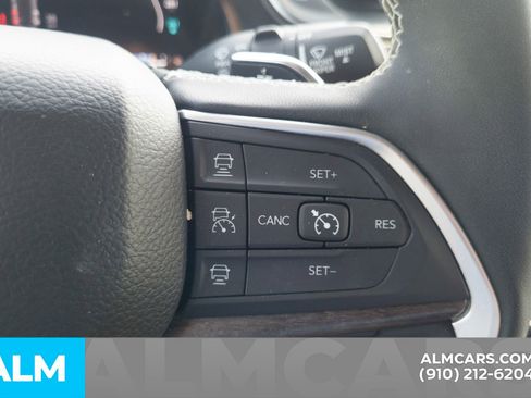 Used 2024 Jeep Grand Cherokee Limited 4xe AWD/4WD image 12