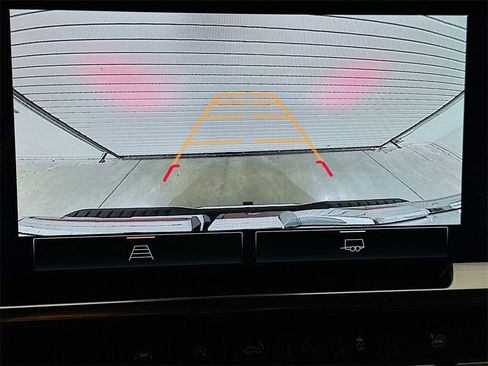 New 2026 GMC Sierra 1500 SLT image 14