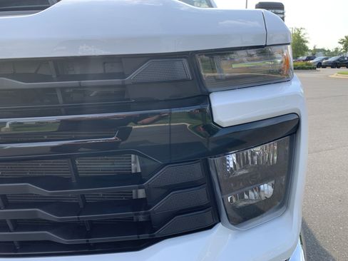 Used 2024 Chevrolet Silverado 2500 W/T w/ WT Convenience Package AWD/4WD image 6